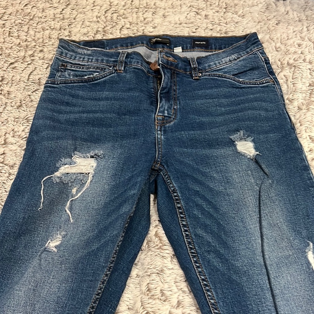 Size 10 R supplies jeans